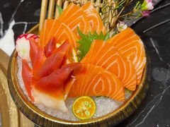 -山川小町·极番烧肉(新地假日广场店)