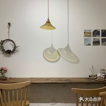 蛮小清新文艺的私人小咖啡馆，第一次喝的布雷卫并没有让