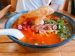 酸菜肥肠米线-猫爷的腔调·黔小馆(交大医学住宅区店)