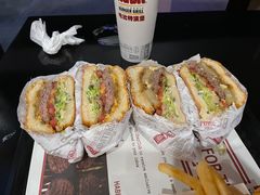 -The Habit Burger Grill 哈比特汉堡(复兴soho店)