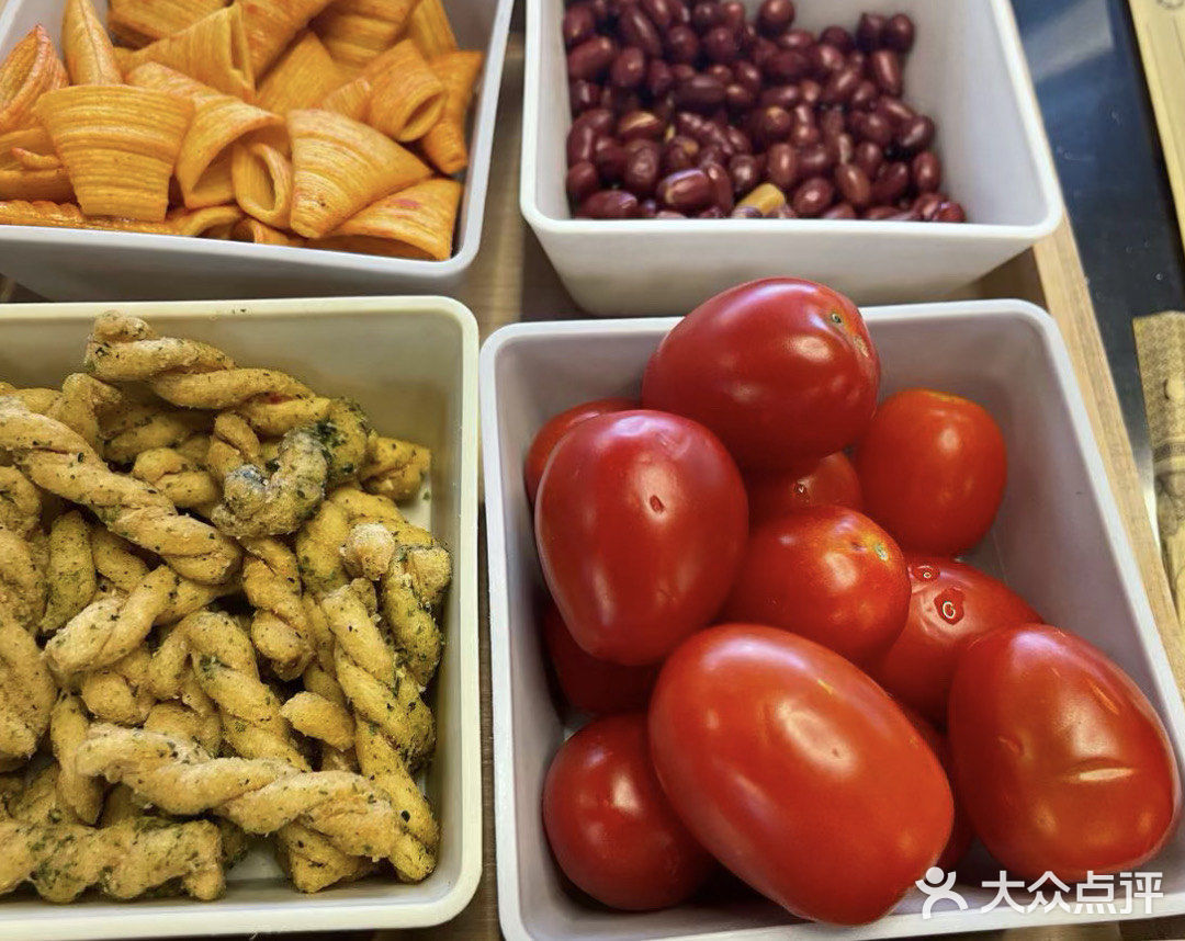 独享美食之旅，小城故事的牛肉烧烤让你夜