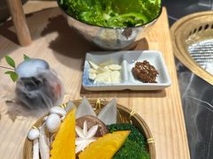 -山川小町·极番烧肉(新地假日广场店)