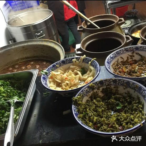 襄阳牛肉面(万众路店)