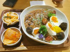 德国香肠卤肉饭-HELLO 27 意面·沙拉·帕尼尼