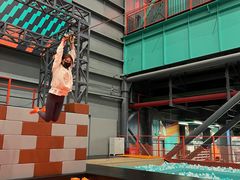 -极限PLAY运动娱乐新世界·团建派对潮玩休闲馆·室内蹦极高空游乐园