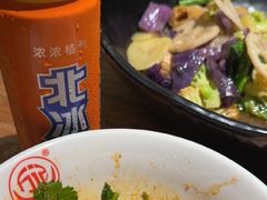 -万记麻辣烫国展总店