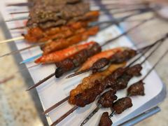 -小董哥烤串·爆汁大油边(故宫店)
