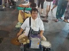 -周日夜市