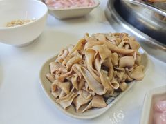 -九尺赵老四鲜鹅肠火锅