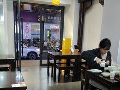 -蟹上黄·蟹黄面·江南糖水(人民广场店)