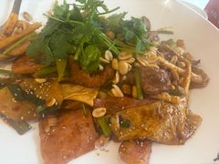 -拿渡·水煮鱼麻辣香锅(王府井奥莱·香江小镇店)