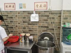 自助取餐区-路口村义和米粉店