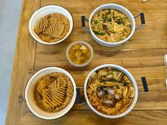 -丽丽三鲜螺蛳粉(田林路店)