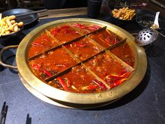 -沸炉重庆老火锅(军事博物馆店)