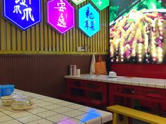 大堂-重庆金爪爪特色干锅(大竹林直营店)