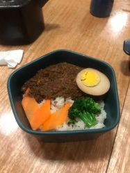 -王姑娘的店