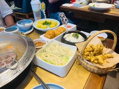 -左庭右院鲜牛肉火锅(金山万达店)