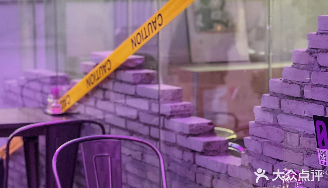 集齐下午茶和小酒馆于一身的咖啡店☕