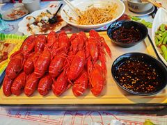 -肥肥虾庄·金牌油焖大虾(杨园滨江时代walk店)
