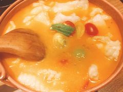 -云海肴·汽锅鸡·云南菜(天山百盛优客店)