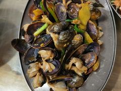 -红月湾海鲜饭店•沙滩海景(双月湾店)