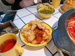 -巴卤社老火锅(财富店)