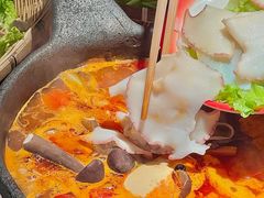 -夺欢喜贵州酸汤牛肉火锅(静安寺店)