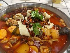 -晓彭肥肠鸡·泡椒鸡火锅(水木天地店)