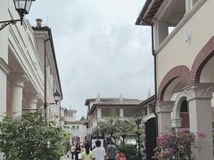 -佛罗伦萨小镇广佛名品奥特莱斯(疏港路店)