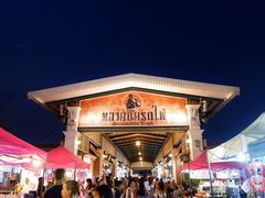 -席娜卡琳火车铁道夜市