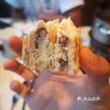 最好提前预定。收餐盘的小哥哥，很及时的会把空餐盘拿走