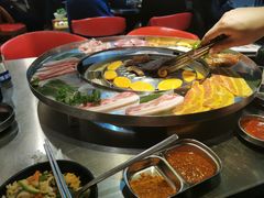 -哈哈碳都·牛肋条无限自助烤肉(台江万达店)
