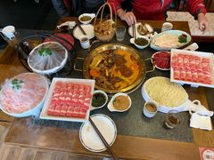 -小天鹅火锅·一线江景洪鼎旗舰店(洪崖洞店)