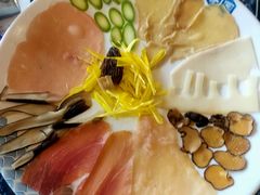 -桥香园过桥米线(国贸店)
