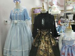 -甜镜物语 LOLITA·汉服·JK制服三坑生活馆(滨江道店)