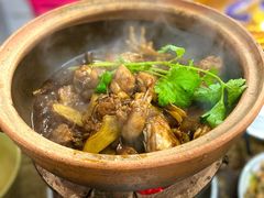 招牌鸡煲-雄伟美食(高沙中街店)
