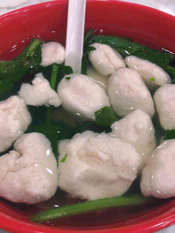 还算正宗的南翔小笼但其它就一般了服务当然不会很好就在公园门口人