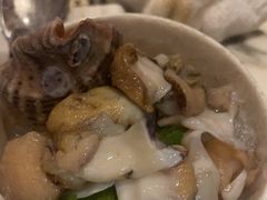 -雍和会海鲜姿造自助(湖东路店)