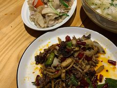 -十三式重庆江湖菜(金茂览秀城店)