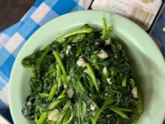 -老街烧烤大排档·地道湖北菜·龙虾馆(汉口火车站店)