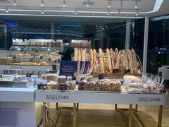 面包甜点陈列柜-小嘟来烘焙店
