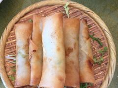 沪式虾仁春卷-上海小南国(世博源店)