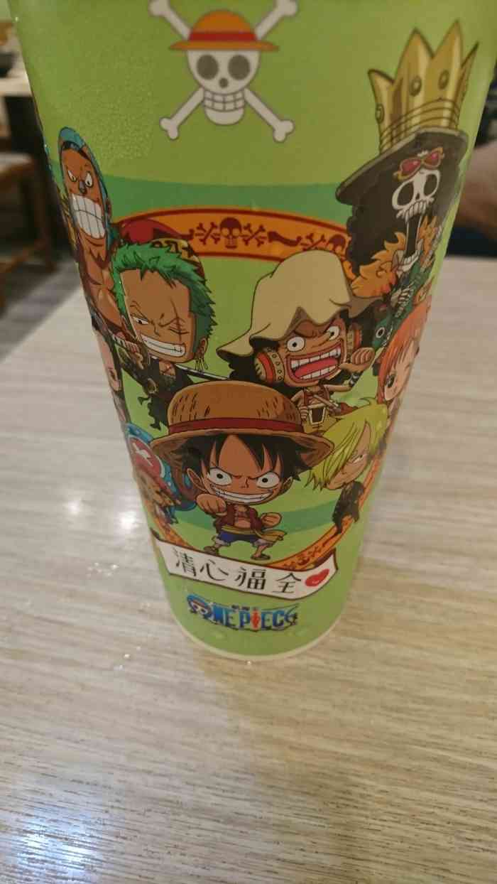 打分 超喜欢海贼王的杯子,点了珍珠奶茶,实在是便宜又好喝啊!