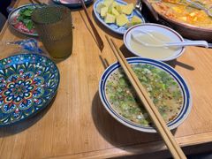 -洱火云南酸菜牛肉火锅(石景山当代商城店)