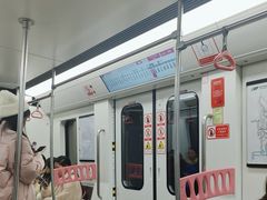 -红土地(地铁站)