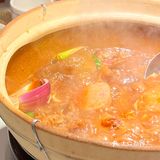 新开业的牛腩火🔥锅，一锅三吃鲜掉眉毛