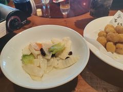-头上红煨盐鸡·非遗院子餐厅
