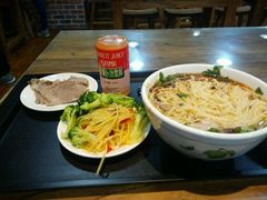 -陇上全荟兰州传统牛肉面(延吉路店)