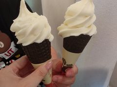 芝芝脆筒-喜茶(上海打浦桥日月光gelato lab+店)