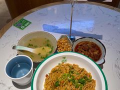 -百春原湖南牛肉粉(百联世纪店)